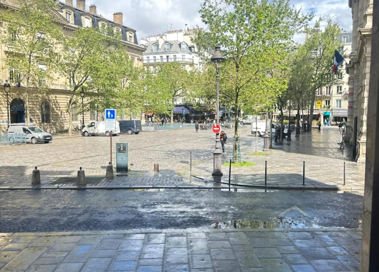 Saint- Paul - Luxury Apartment In Hotel De Ville Paris 0*,  France